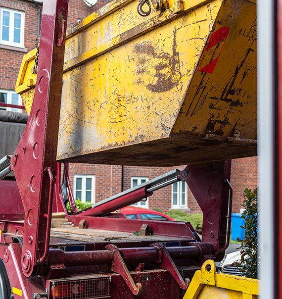 8 Yard Maxi Skip Hire Wakefield