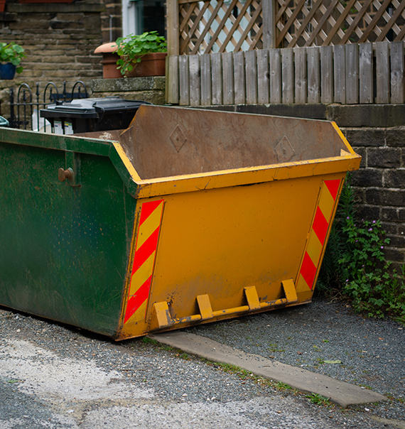 4-yard midi skip hire with local delivery Wakefield